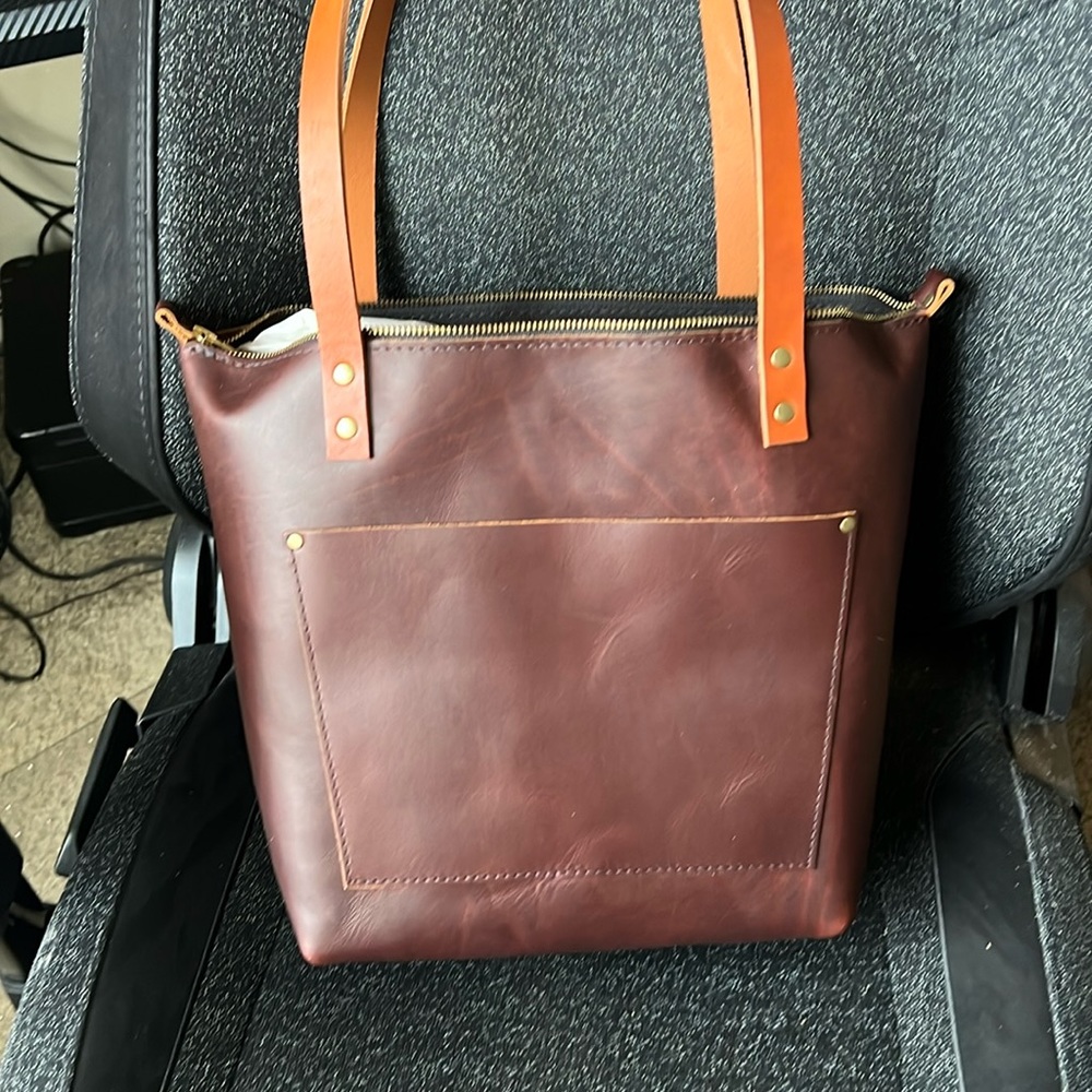 Portland leather goods brand new cognac medium zip with tan handles